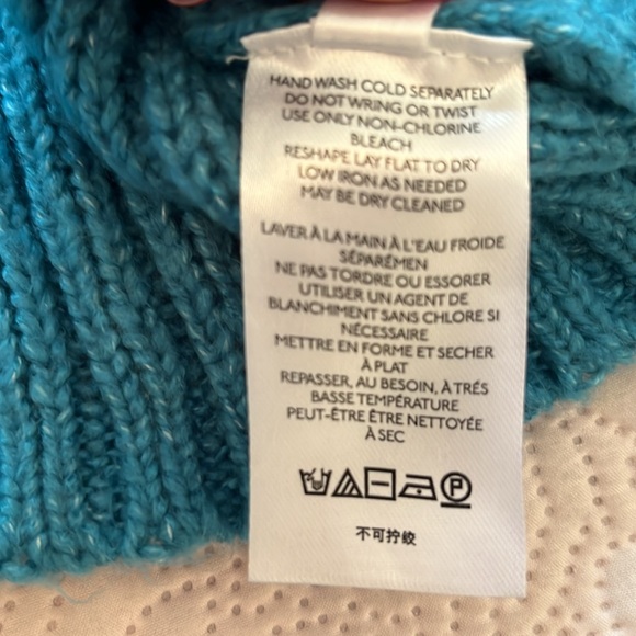 Urban Outfitters MIA Turtleneck Crop Sweater - Picture 9 of 9